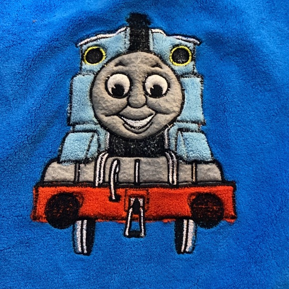 Small convertible travel blanket/pillow cover - Picture 3 of 8